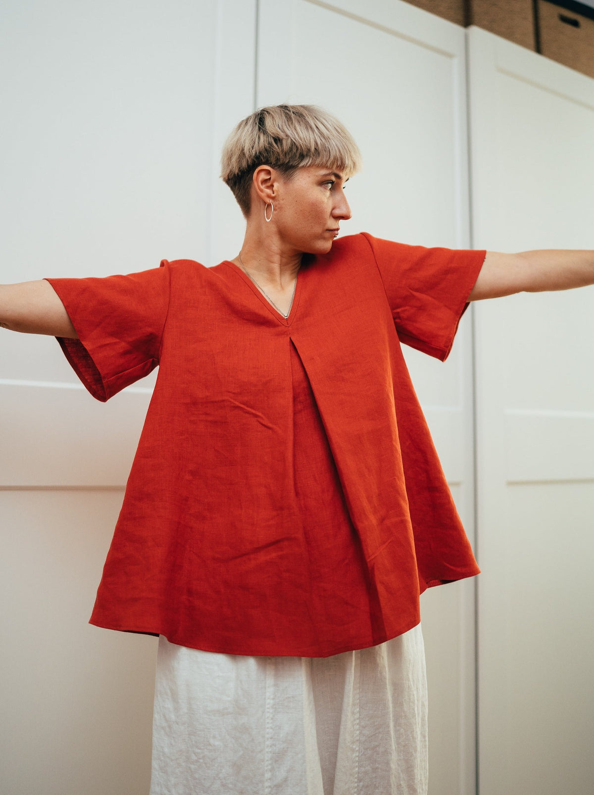 Bell shaped linen top with a Pleat &#39;Bella&#39;