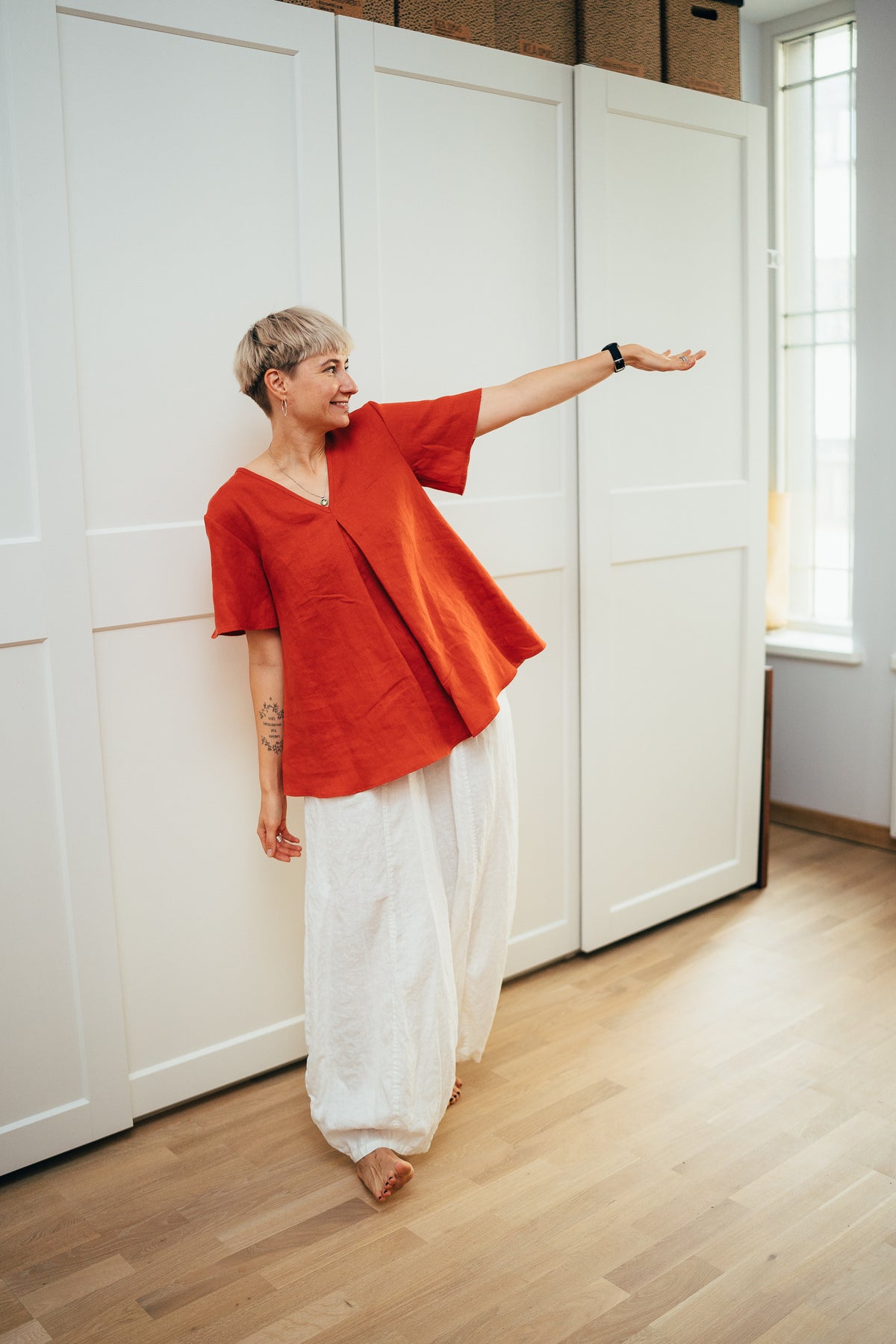 Bell shaped linen top with a Pleat &#39;Bella&#39;