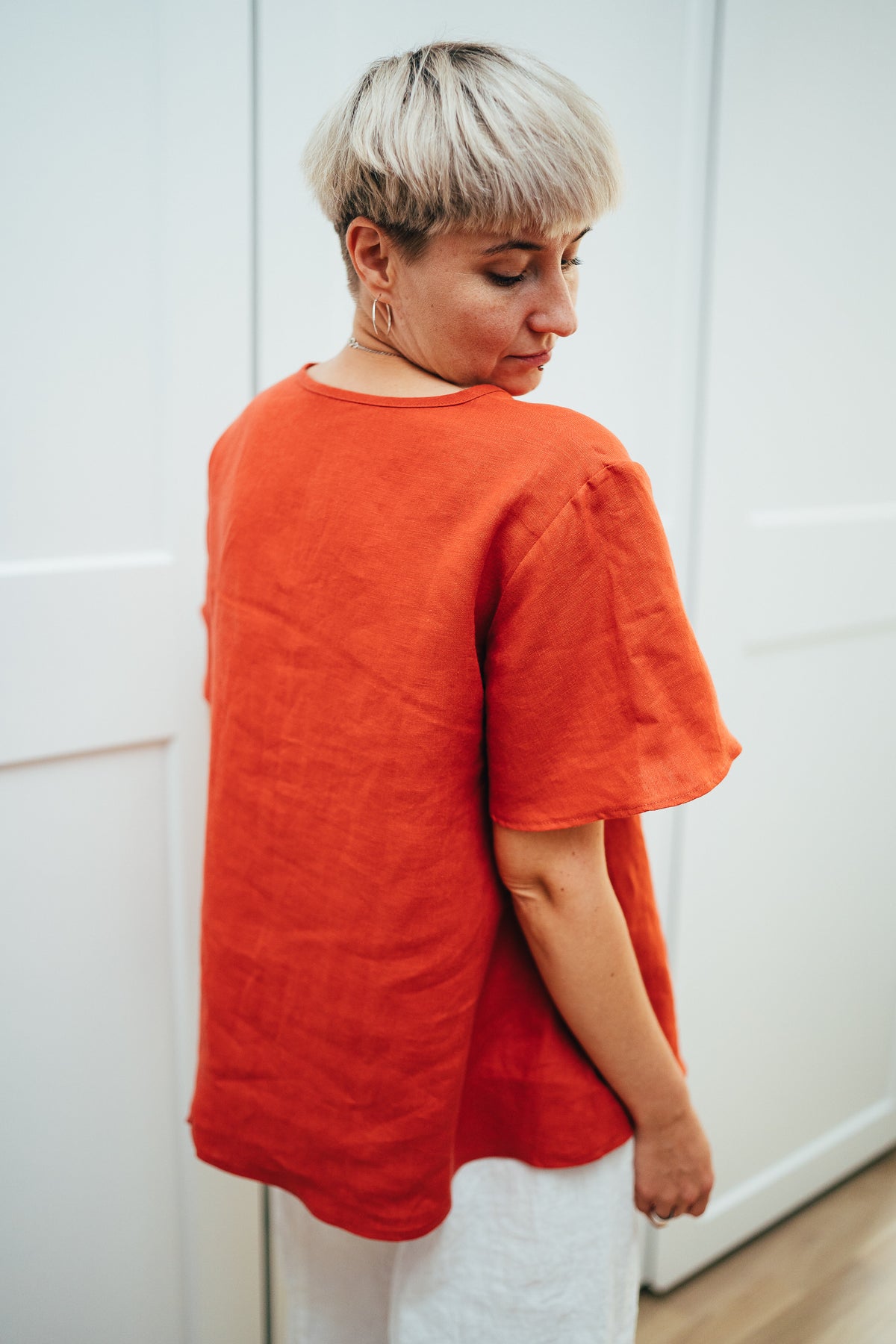 Bell shaped linen top with a Pleat &#39;Bella&#39;