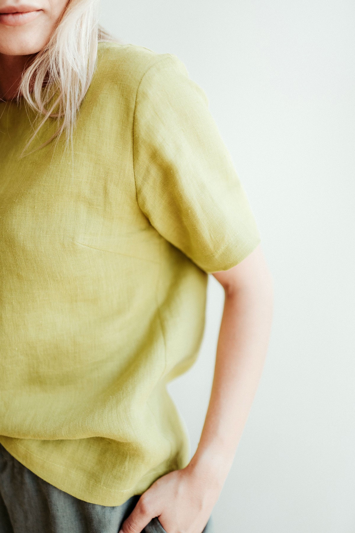 Linen T-shirt for Women with Set-In Sleeves