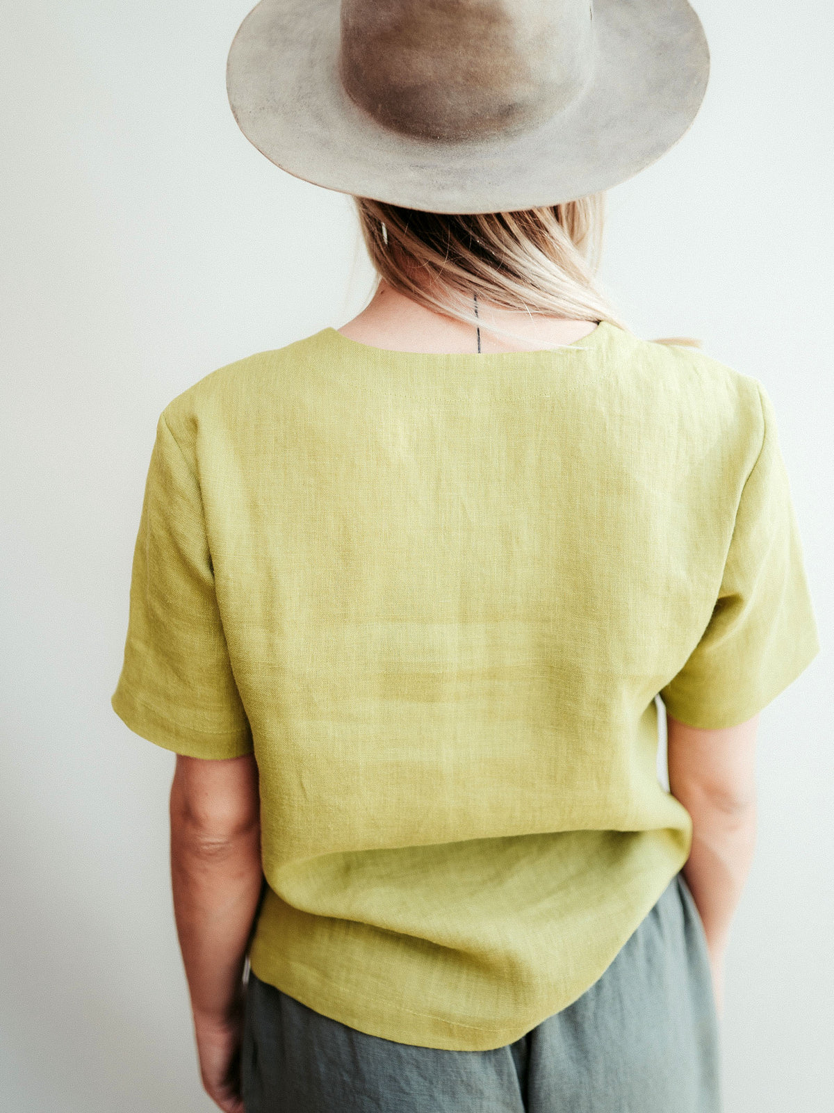 Linen T-shirt for Women with Set-In Sleeves