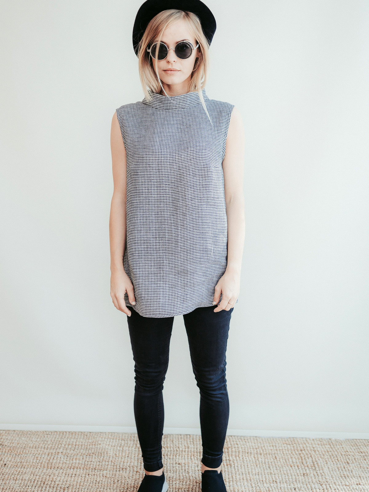 Sleeveless Linen Top with Raised Mock Neck &#39;Caroline - Summer&#39;
