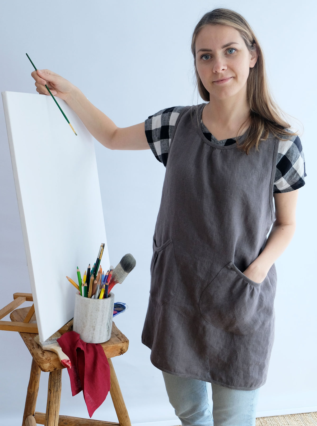 Brown Linen Cross Back Pinafore Apron 