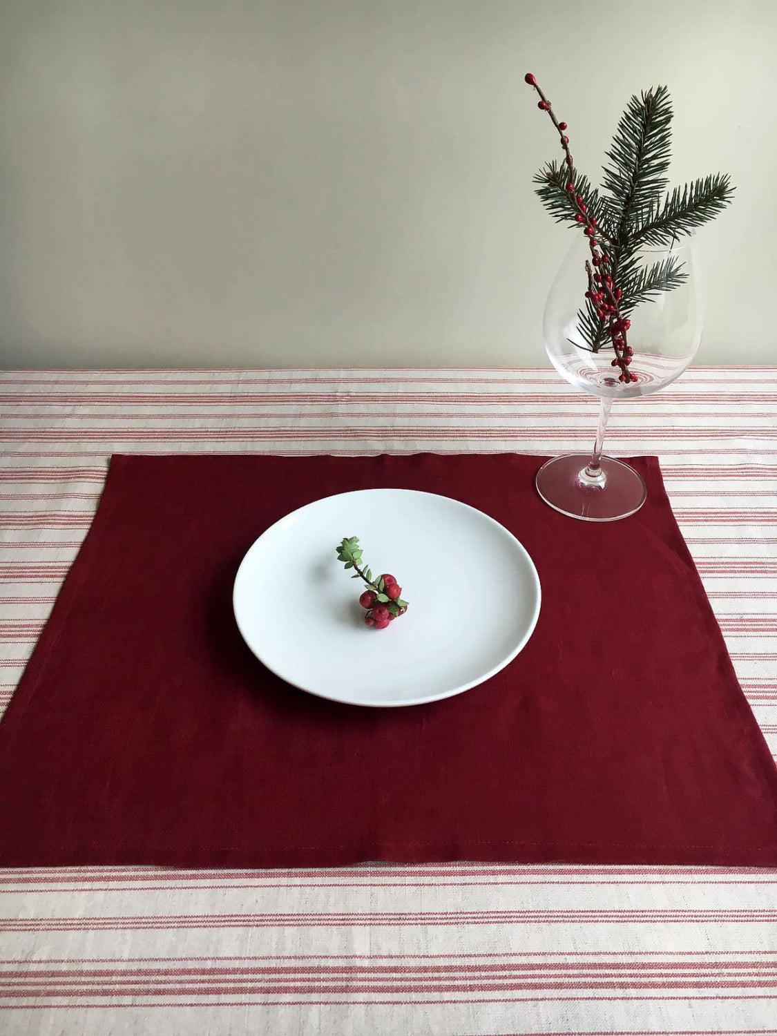 Red Placemats, Linen Placemats, Christmas Placemats, set of linen placemats, holiday placemats, lightweight placemats, cloth placemats