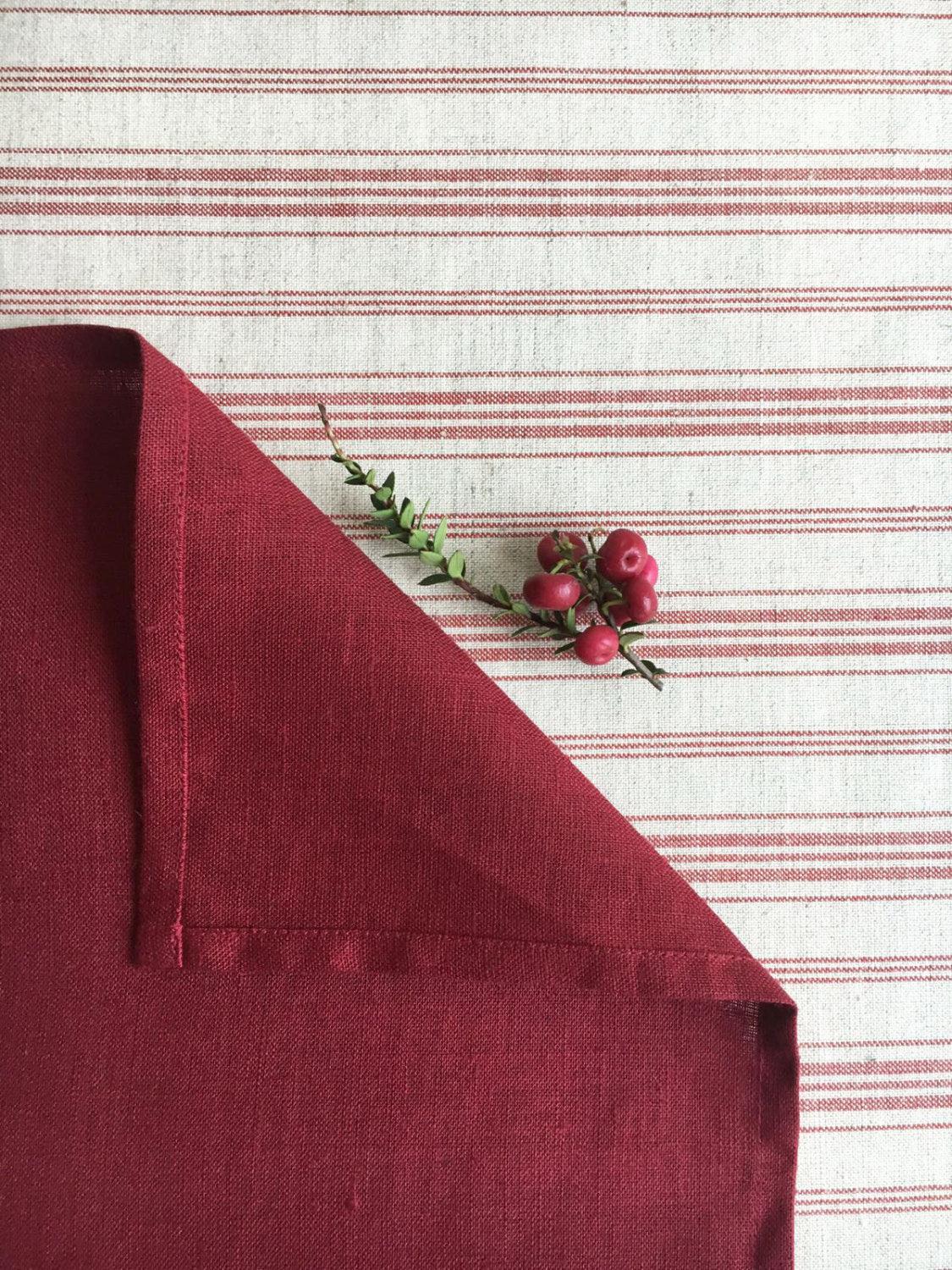 Red Placemats, Linen Placemats, Christmas Placemats, set of linen placemats, holiday placemats, lightweight placemats, cloth placemats