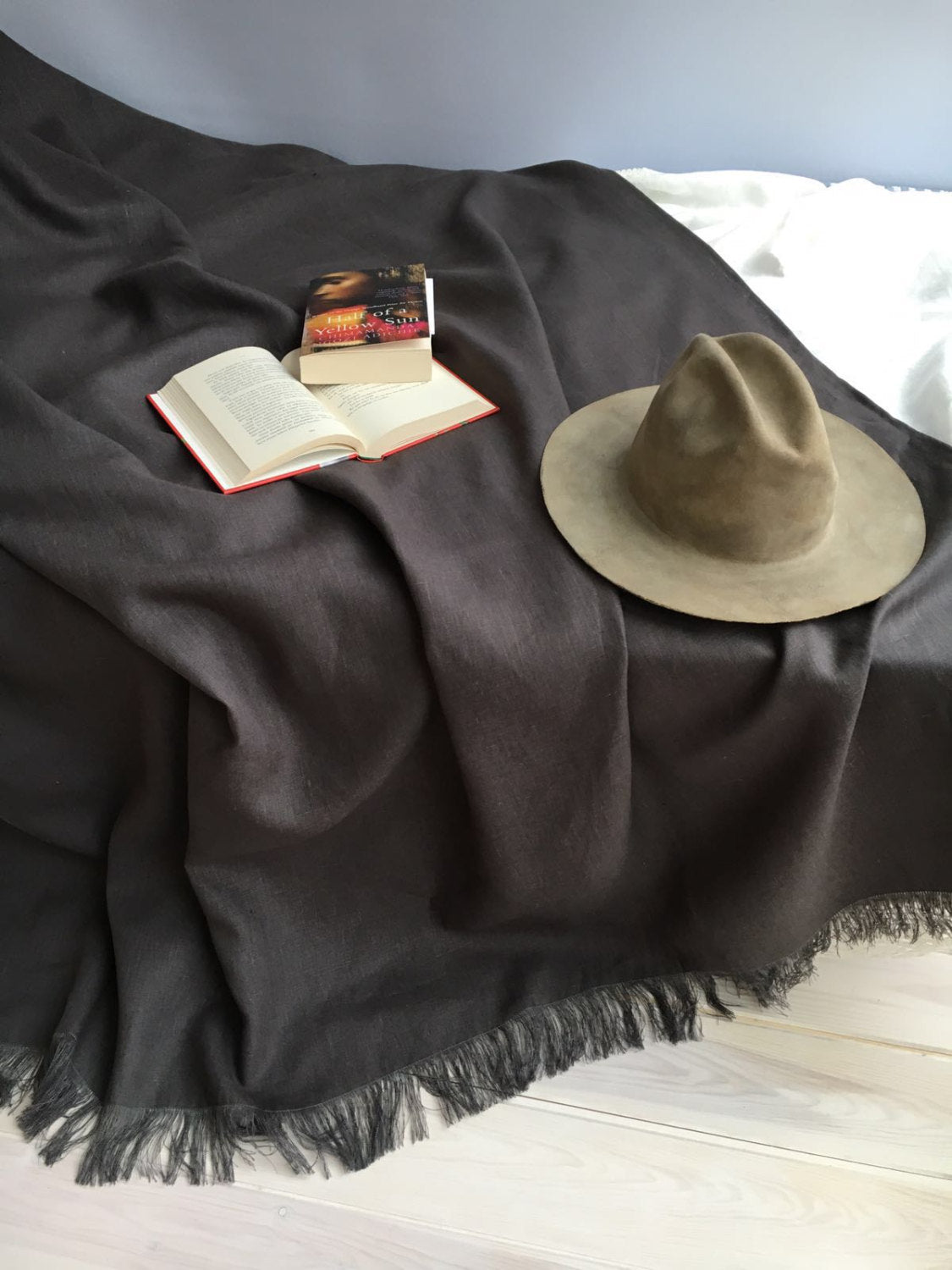 Linen bed throw blanket, Grey linen bed cover, grey coverlet, linen bed cover, linen blanket, summer blanket, decorative throw, dark throw