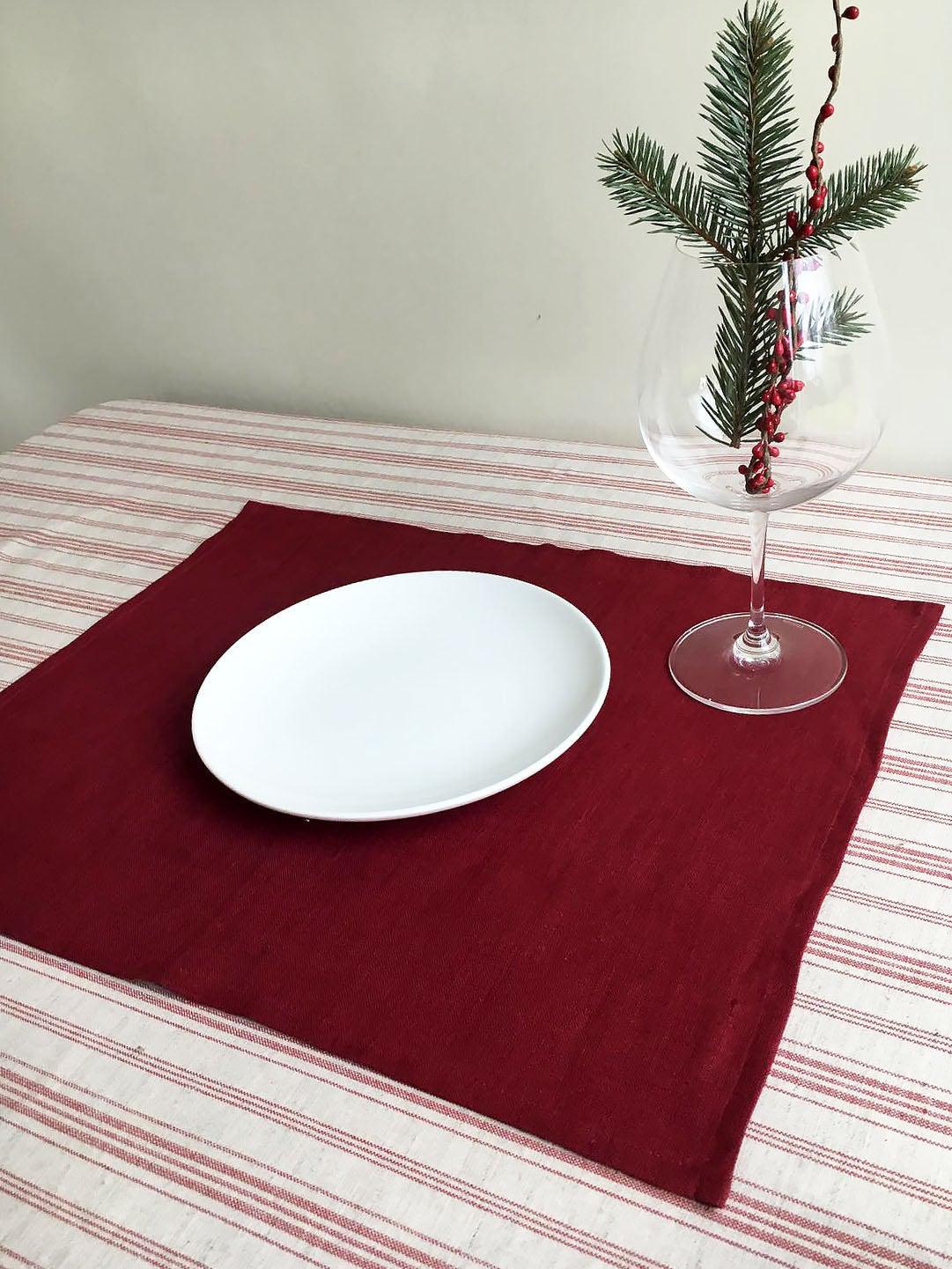 Red Placemats, Linen Placemats, Christmas Placemats, set of linen placemats, holiday placemats, lightweight placemats, cloth placemats