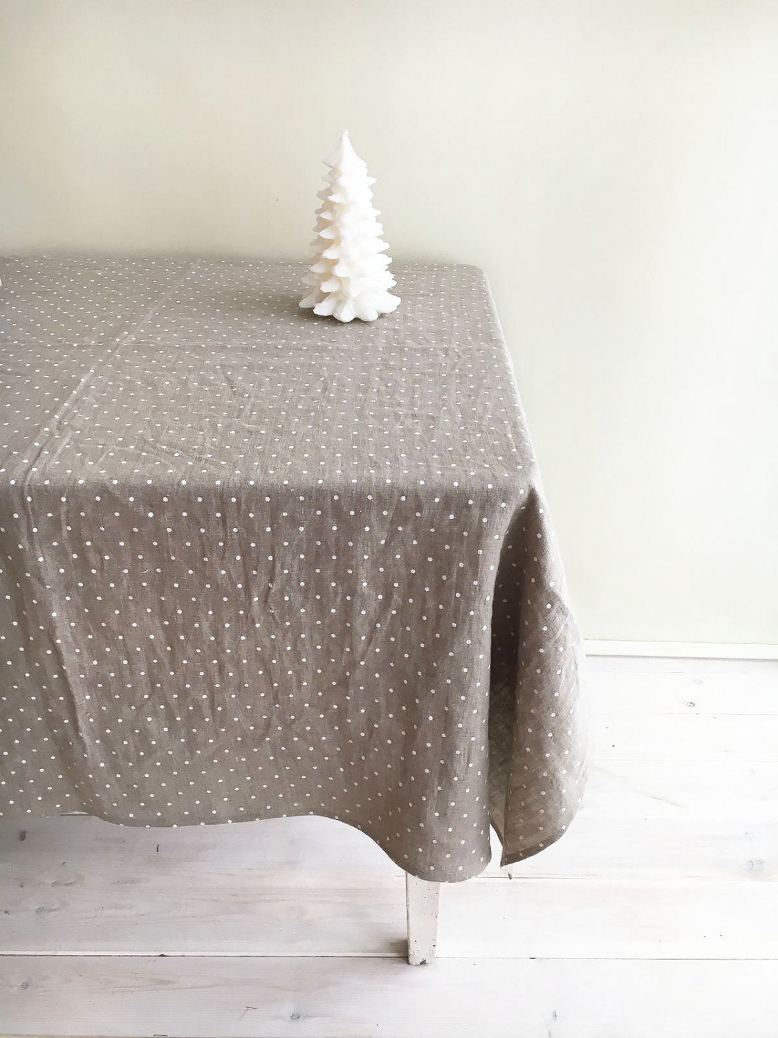 Linen Christmas tablecloth, White dotted tablecloth, Stonewashed natural linen tablecloth, rectangle tablecloth Christmas table polka dots