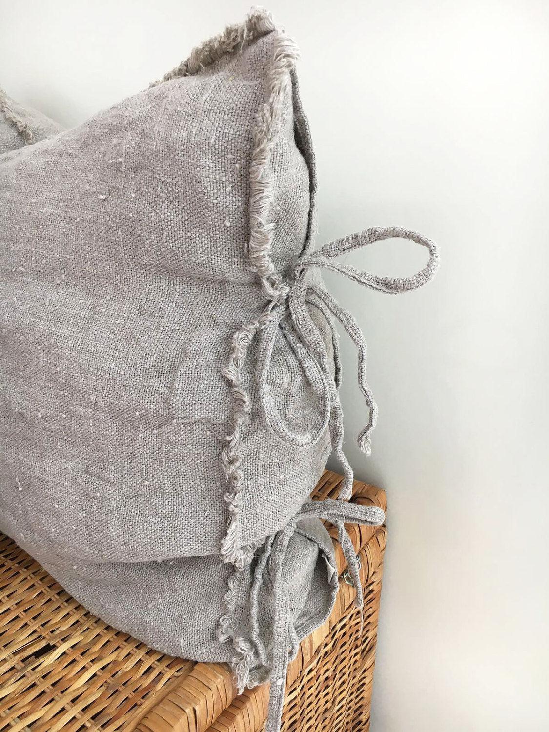 Farmhouse Bedding VHC Cotton Burlap 18x18 Pillow Solid Color (Pillow Cover, Pillow  Insert) - Bed Bath & Beyond - 26275364