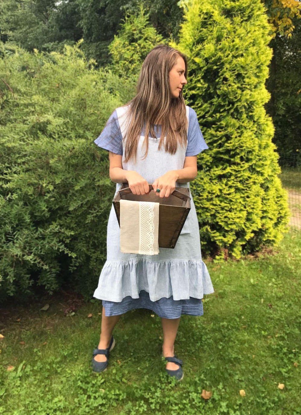 Linen Pinafore Apron With Ruffle, Striped Pinafore Apron Woman, Square-Cross Apron, no-ties apron, Japanese apron, linen smock, Apron dress