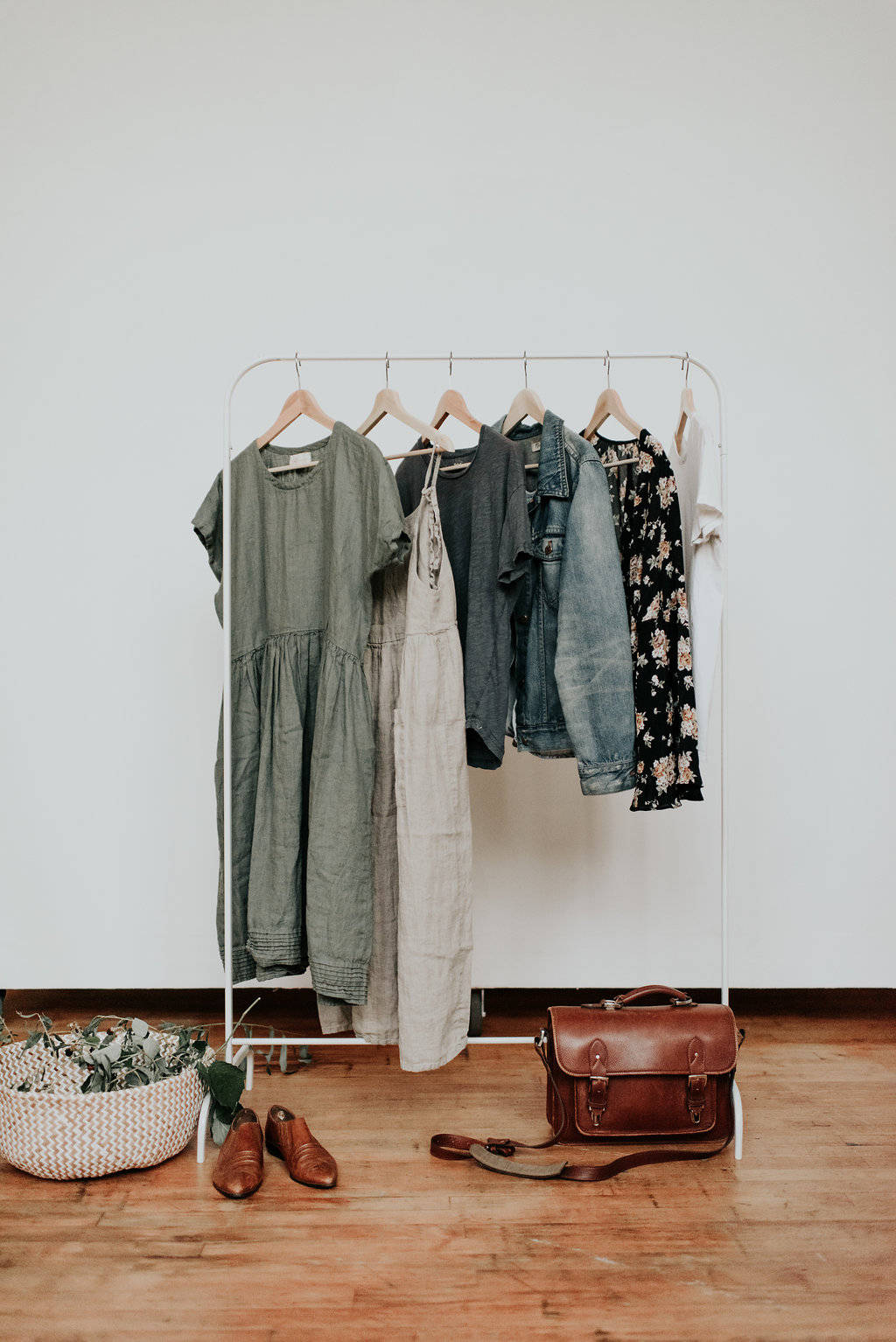 Linen Dress in Green, Midi dress, Dress with sleeves, Dress Woman, Summer Dress, Bridesmaid Dress, Linen Dresses for Women, Romantic dress