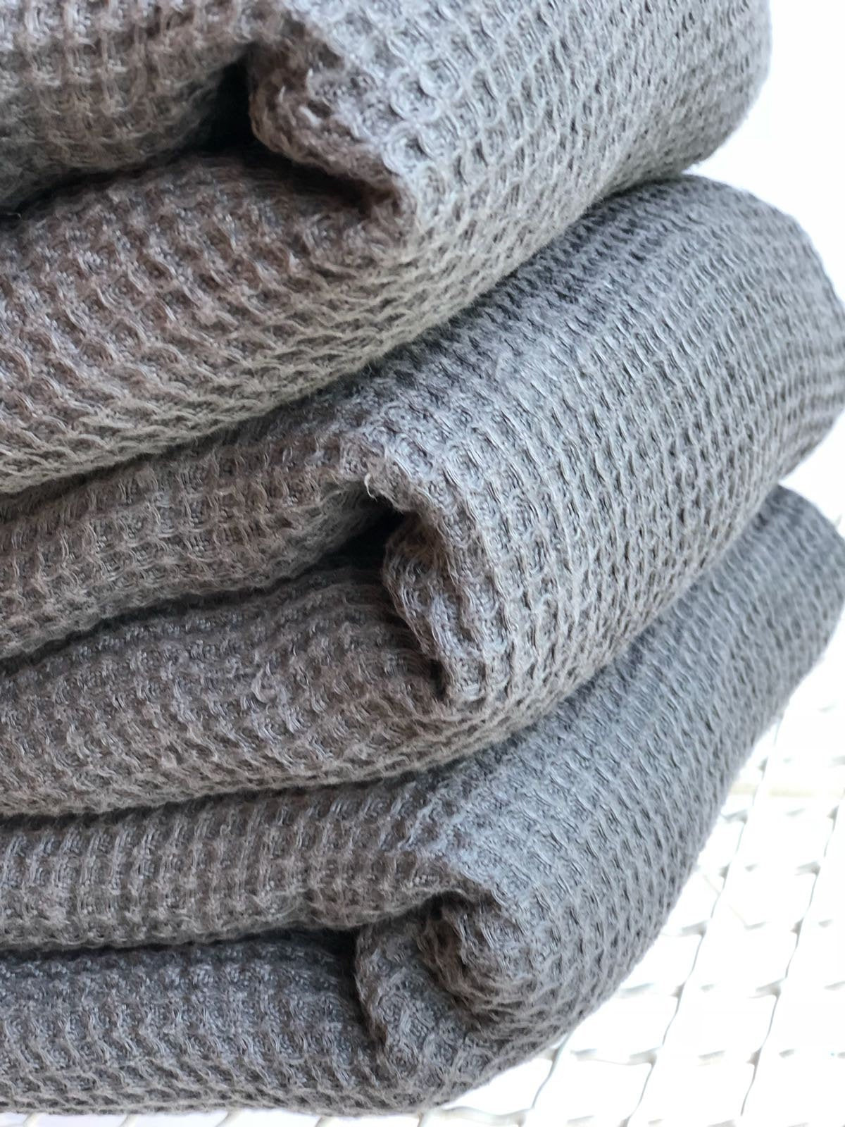 Dark Grey linen bath towel waffle, gift for men, large towel, bath towel for men, massage towel, sauna towel, woven towel, 100% linen towel