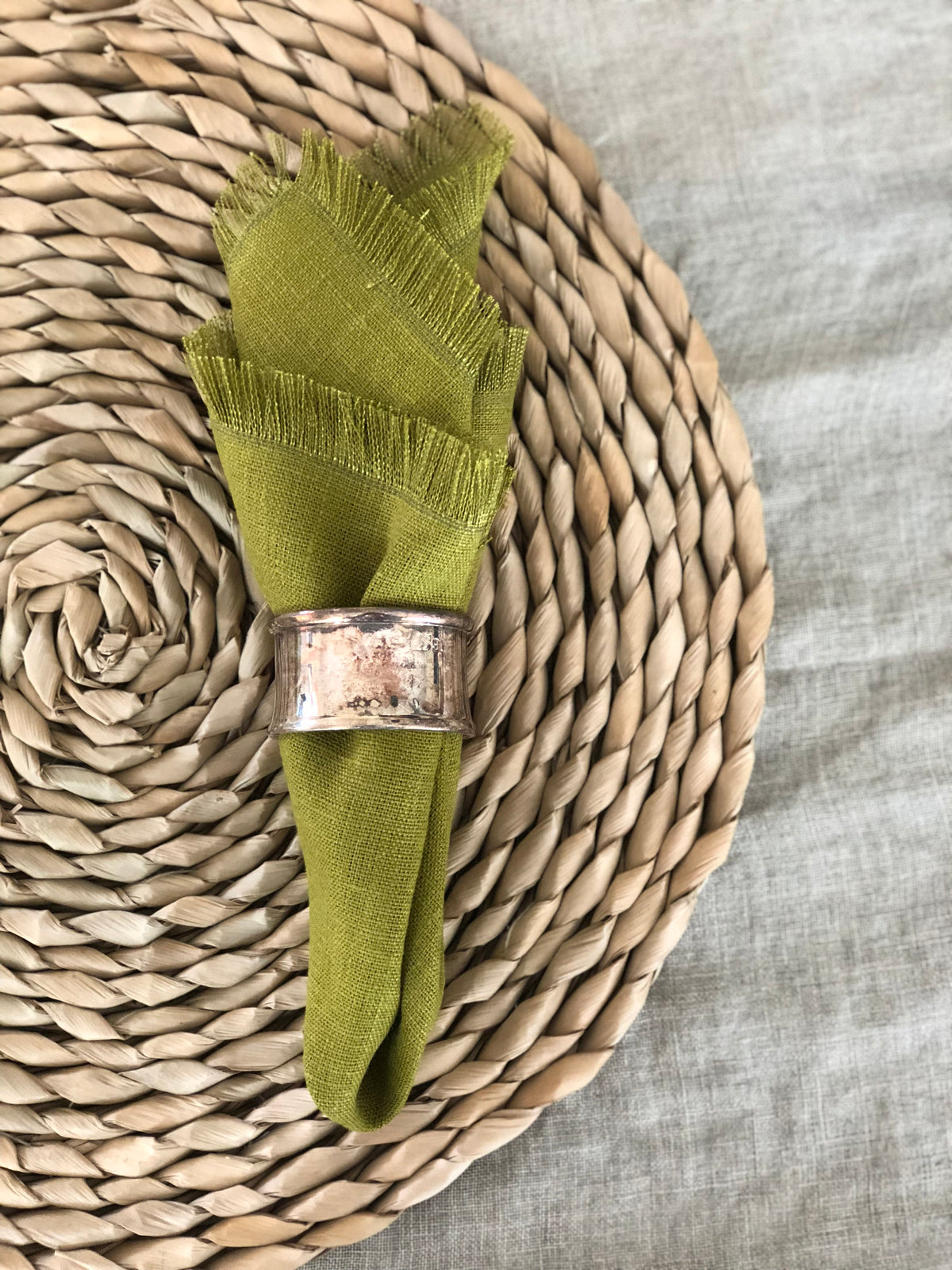 Green Linen Napkins with Frayed Edges, Napkins, Christmas table, Set of Six Natural Cloth Napkins, Cloth Dining Napkins, Frayed Napkins