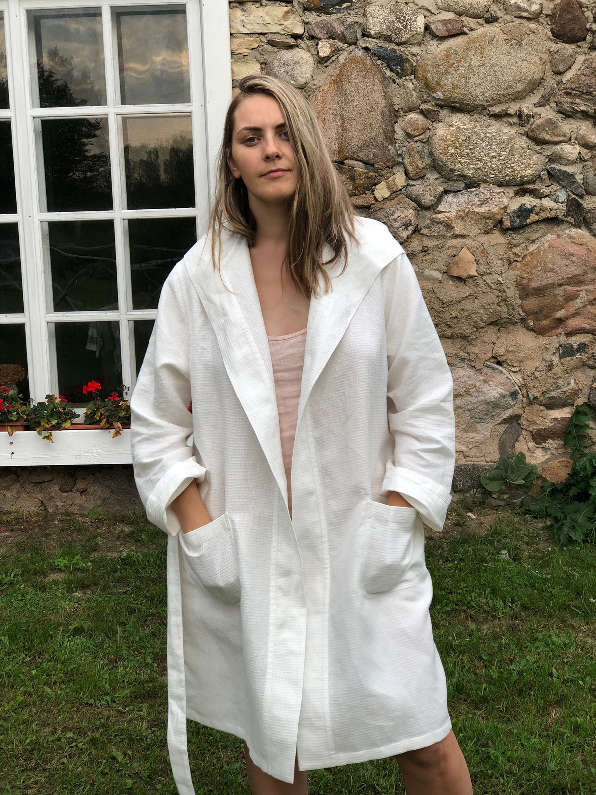 White Linen robe &amp;quot;Veronica&amp;quot;, Waffle Robe, Kimono robe, robe coverup, Hooded Robe, linen bath robe, morning dress, women robe