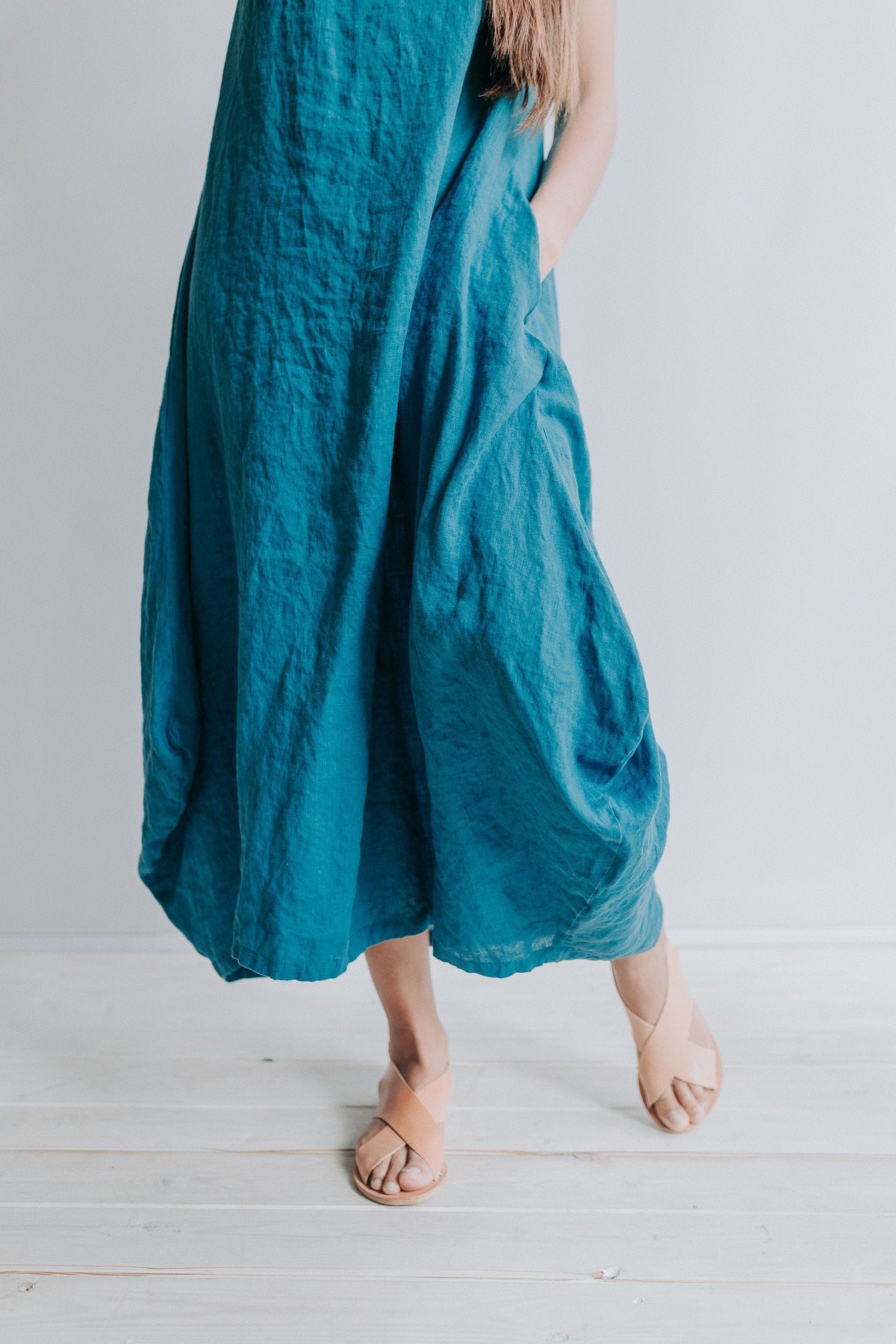 Sleeveless Linen Dress "Anna" with Pockets - Linenbee Sleeveless Linen Dress "Anna" with Pockets - Linenbee