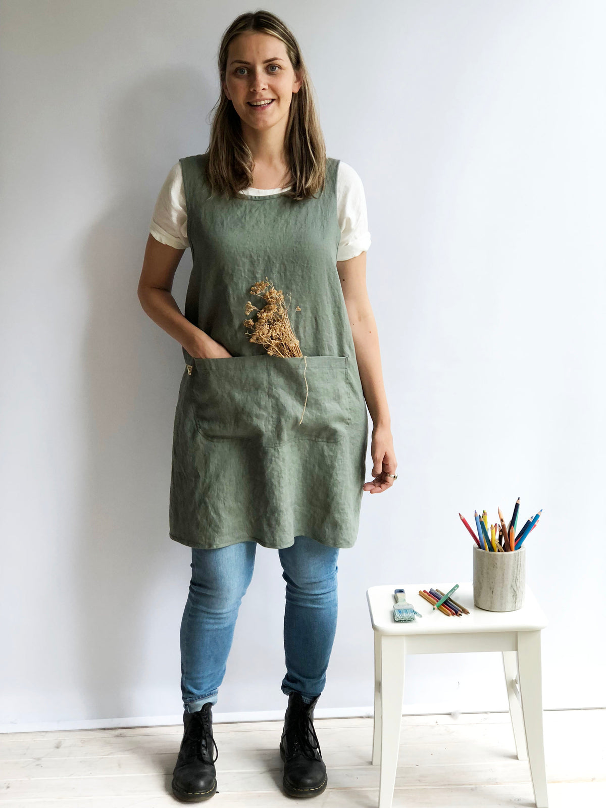 Crafts Apron, Linen Pinafore Apron, Linen Smock Apron, Pinafore Apron Woman, Square-Cross Apron, no-ties apron, Japanese apron, Apron dress