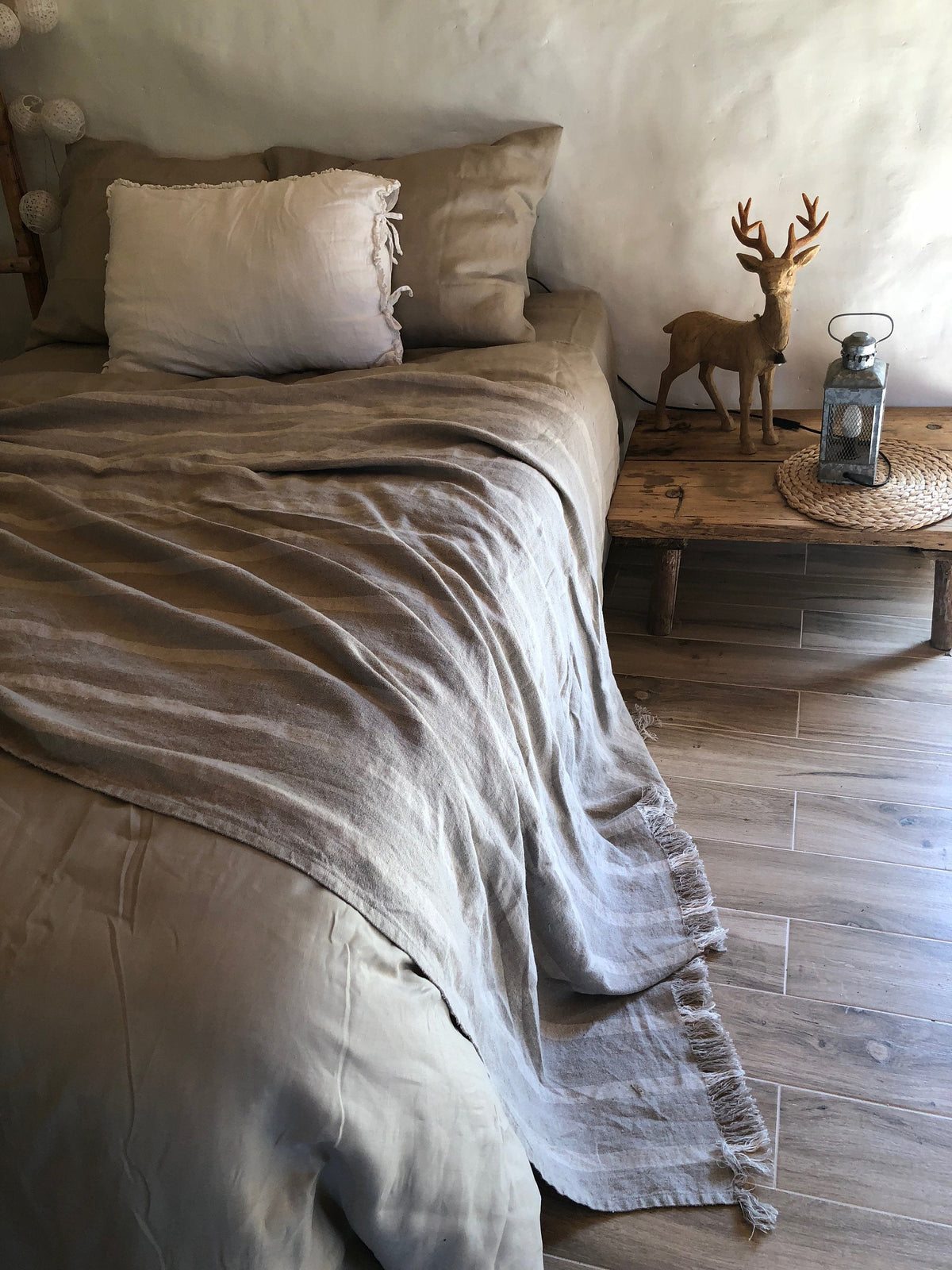 Linen bed throw with fringes,light stripped bed cover, linen bed cover, linen blanket,blanket, summer blanket, decorative throw