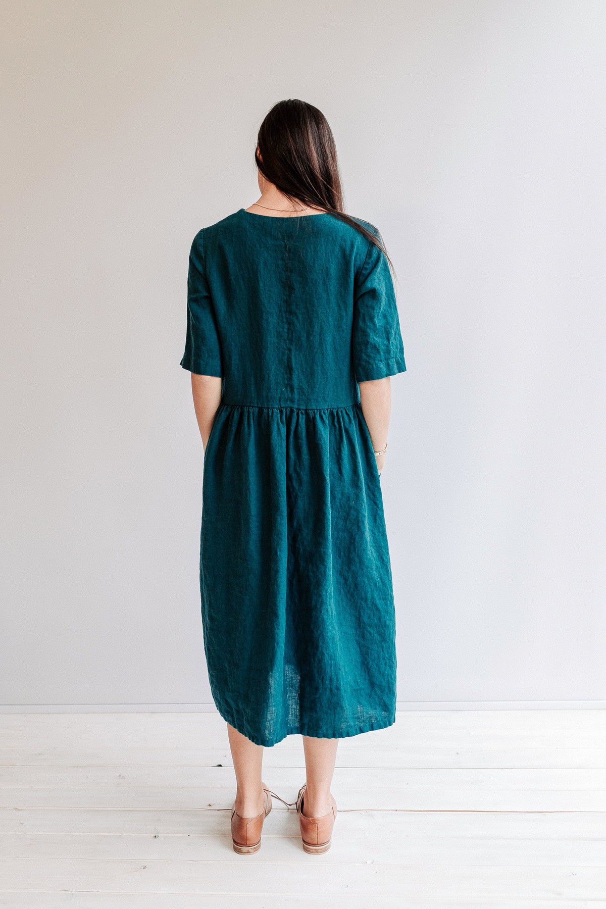 Linen Dress with Peter Pan Collar Linen Dress with Peter Pan Collar