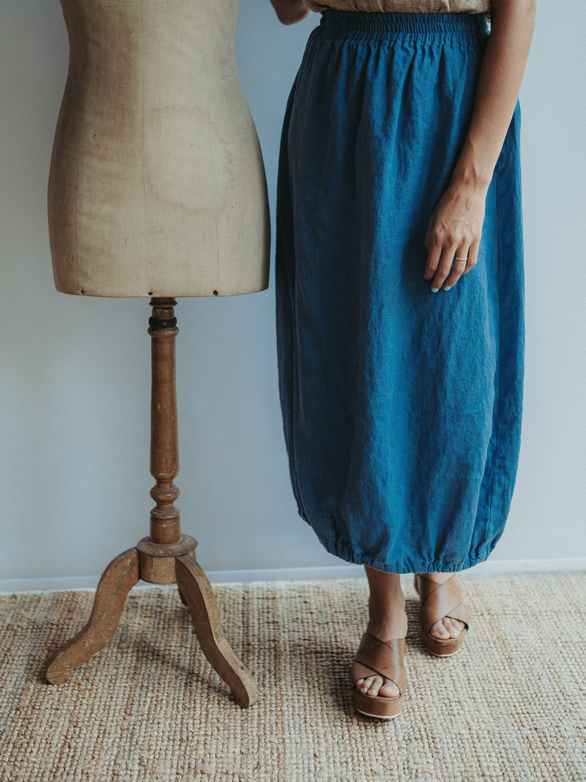 Linen balloon skirt for women, Linen Midi skirt, Womens linen skirt, Maxi skirt boho, Dark blue skirt, Skirt with Pockets, Summer Skirt