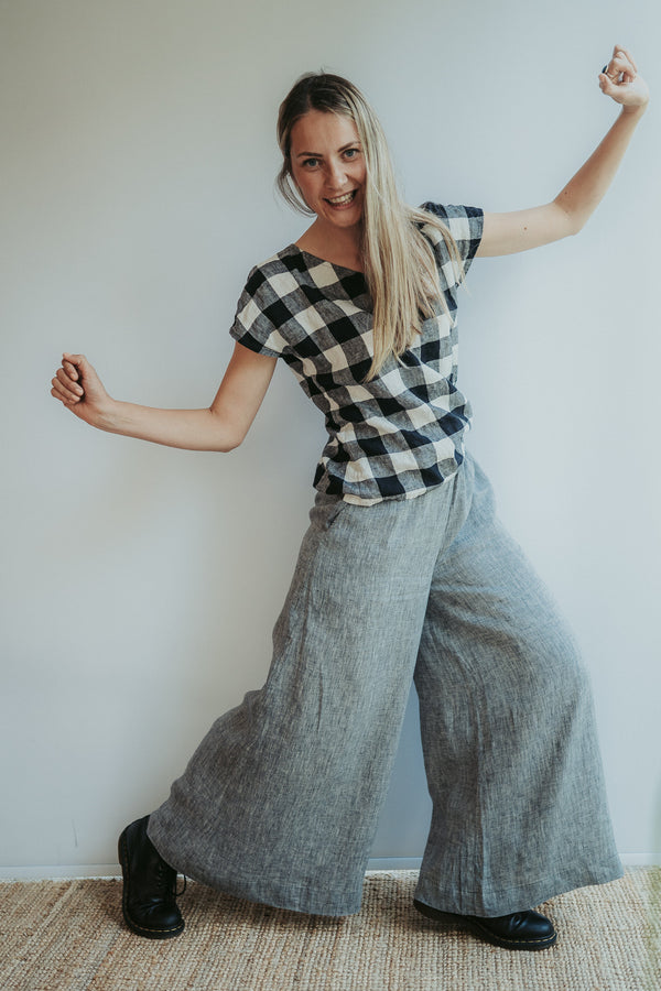 【mnem】Aru Crop Skirt Pants Black Irregular Skirt Pants | Zen Breaker