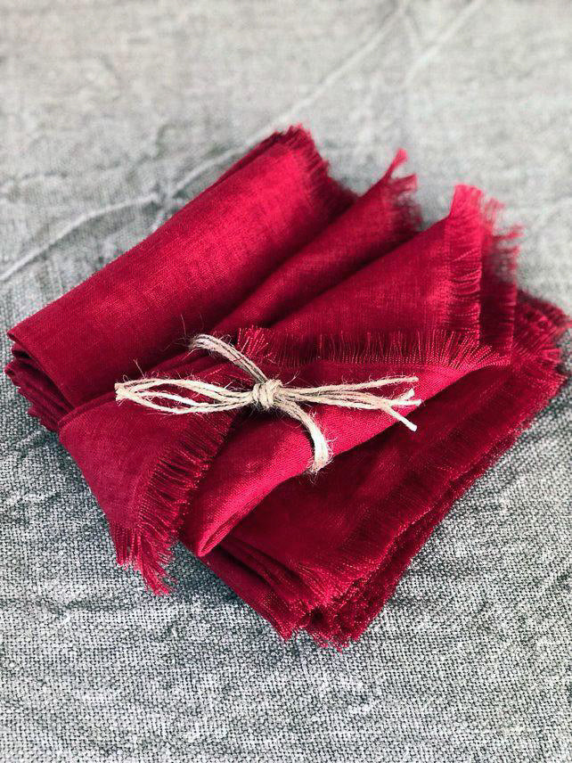 Christmas Linen Napkins with Frayed Edges, Christmas Red Napkins-Linenbee