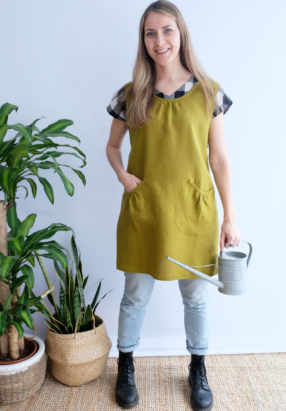 Linen Pinafore Apron &#39;Marian&#39;, Cross Back Apron