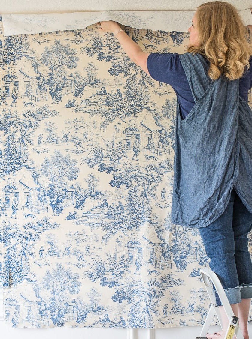 MissMustardSeed wearing Linenbee pinafore apron